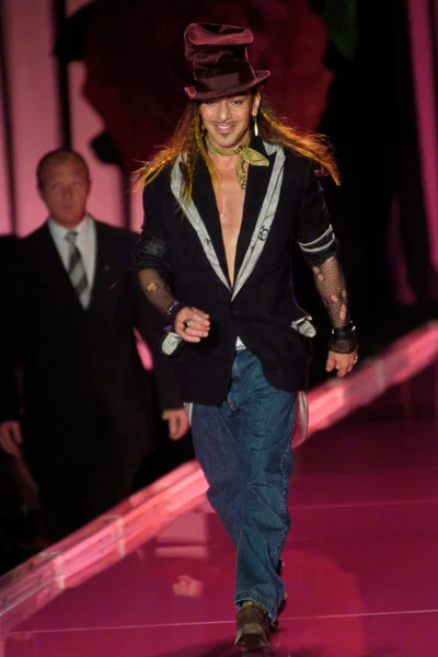 Look 30